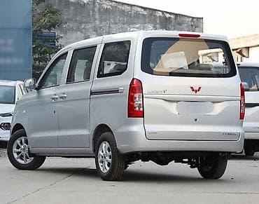 на исузу: Wuling Hongguang Plus (микровэн/минивэн). Кондёр, 6ступ, расход 7л — 2