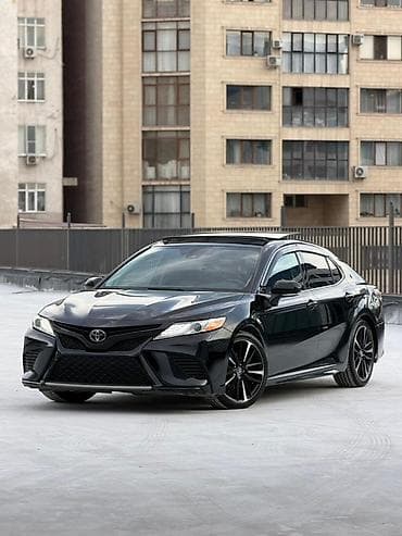 Toyota Camry: 2020 г., 3.5 л, Автомат, Бензин, Седан