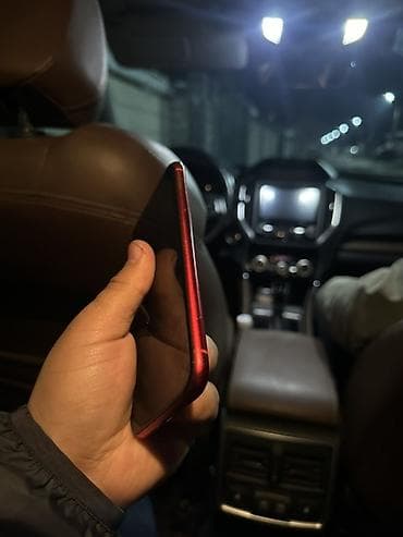 Apple iPhone: IPhone 11, 64 ГБ, Красный — 5