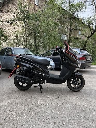 покрышка для скутера: Макси-скутер 150 куб. см, Бензин, Новый — 2