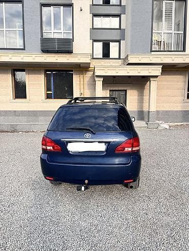 Toyota Avensis Verso: 2003 г., 2 л, Ручные, Бензин, Универсал