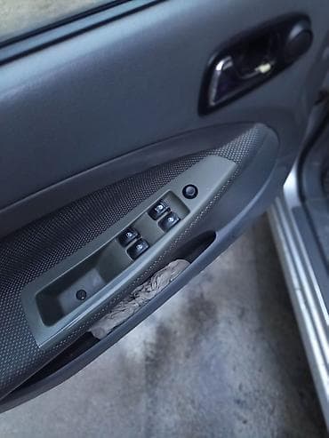 киргизские номера машин: Chevrolet Lacetti: 2010 г., 1.6 л, Седан — 9