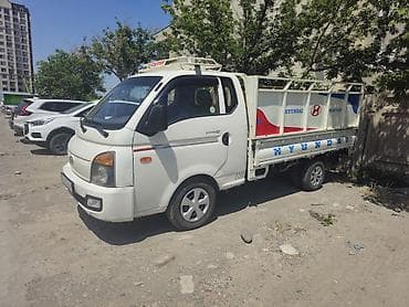 Легкий грузовик, Hyundai, Стандарт, 3 т, Б/у at lalafo.kg Легкий грузовик, Hyundai, Стандарт, 3 т, Б/у