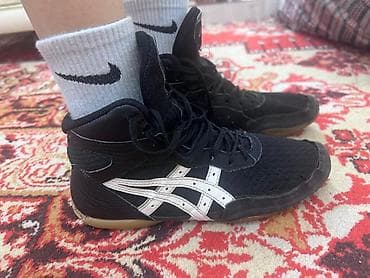 Мужские кроссовки, 36.5, Asics, Б/у, цвет - Черный, Самовывоз
