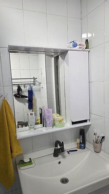 освещение для зеркала: Срочно продаю зеркало с подставкой для ванной новая абсолютно — 1