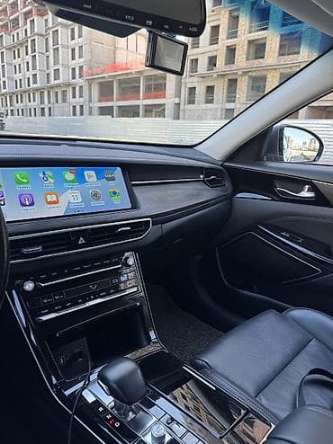 bwb e34: Kia K7: 2020 г., 2.5 л, Гибрид — 4
