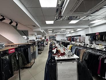 Недвижимость: Торговое место, В торговом центре, 430 м² Действующий, Без оборудования, С ремонтом, Вода, Канализация, Отопление, Отдельный вход, 1 линия, Склад — 5