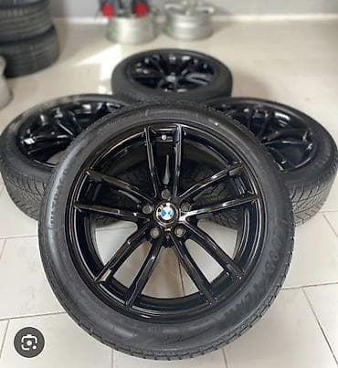 Колеса в сборе 275 / 40 / R 18, Лето, Б/у, Комплект, Легковые, Литые, отверстий - 5