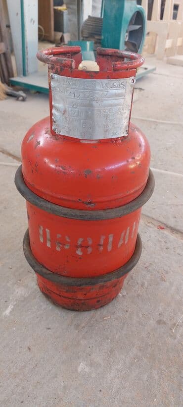 шкаф металлический для документов: Продаю маленький газовый балон, 12литров — 1