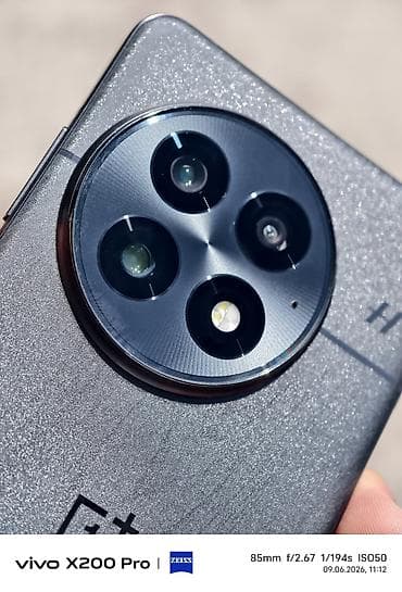 14 pro max 512: OnePlus 13, Б/у, 256 ГБ, цвет - Черный, 2 SIM — 1