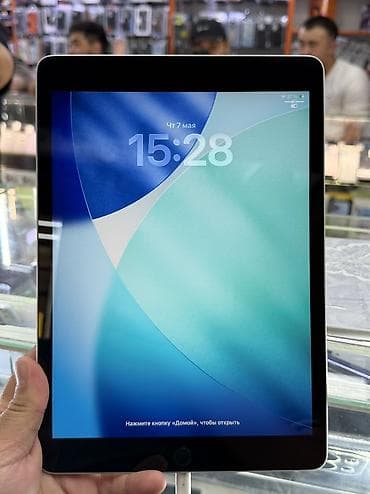 Планшеты: Планшет, Apple, память 64 ГБ, Wi-Fi, Б/у — 2