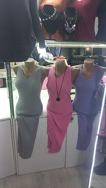 Аппараты для стирки ковров: Стеклянная витрина для магазина бижутерия, косметику и тд. с — 4