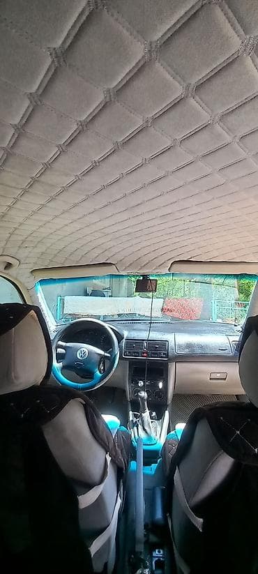 авто в такси: Volkswagen Golf Variant: 2000 г., 1.6 л, Механика, Бензин, Универсал — 1