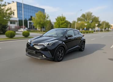 авто с последующим выкупом без первоначального взноса: Toyota C-HR: 2018 г., 1.8 л, Автомат, Гибрид, Кроссовер — 1