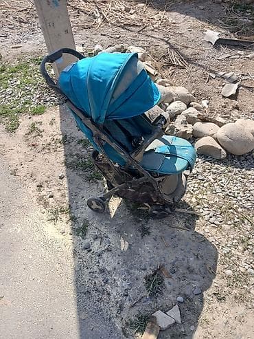 Прогулочная коляска-трость - Компактная складная конструкция — удобно