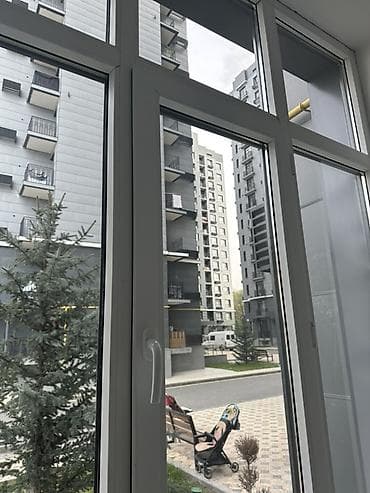 Коммерческая недвижимость: Сдаётся коммерческое помещение 15 м² (первая линия) 📍 г. Бишкек, ул — 2