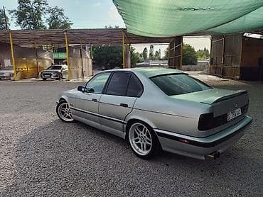 Продажа авто: BMW 520: 1994 г., 4.4 л, Механика, Бензин, Седан — 6