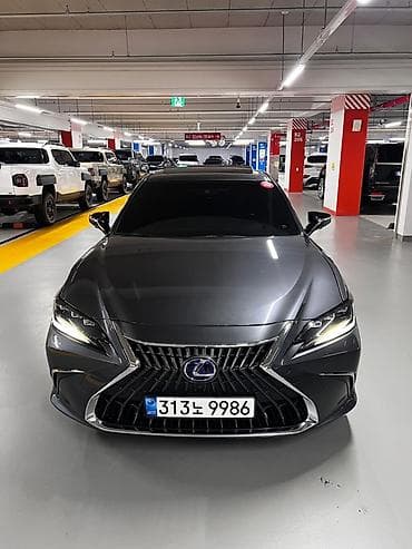 leksus gs 300: Lexus ES: 2022 г., 2.5 л, Автомат, Гибрид, Седан — 4