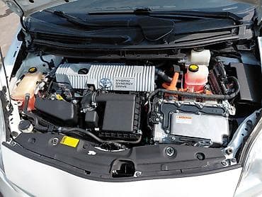 ренаулт логан: Toyota Prius: 2012 г., 1.8 л, Автомат, Гибрид, Лифтбек — 6