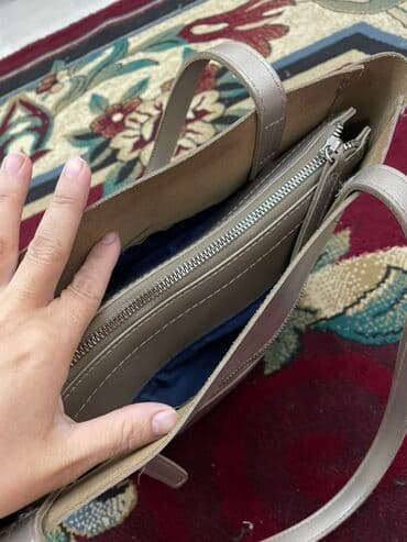 мужские рюкзак: Стильная женская сумка-шоппер из гладкой эко-кожи в универсальном — 4