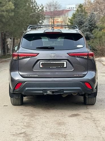100 с4: Toyota Highlander: 2021 г., 3.5 л, Автомат, Бензин, Кроссовер — 6
