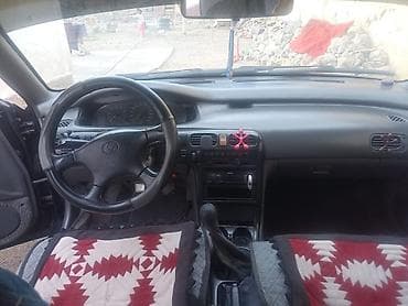 mitsubishi eclipse: Mazda 626: 1992 г., Механика, Бензин, Седан — 4