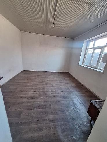 тамчы комнаты: Сдаётся светлая комната с отдельным входом. - Просторное помещение с — 1