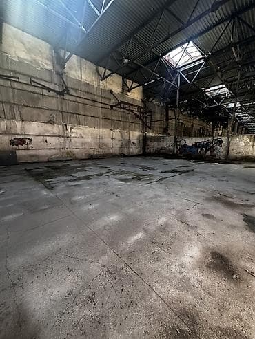 сниму гараж под склад: Сдается складское помещение – 315 м² 📍 Отличное расположение для — 2