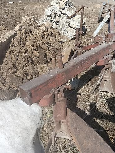 тормозной блок: Навесной тракторный плуг, 3-корпусный - Тип: оборотный/корпусной плуг — 2