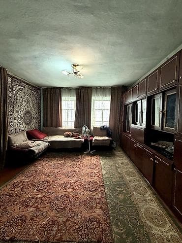🏡 Продается уютный дом в Сокулуке! 📍 Участок: 6,8 соток 🏠 Площадь — 10