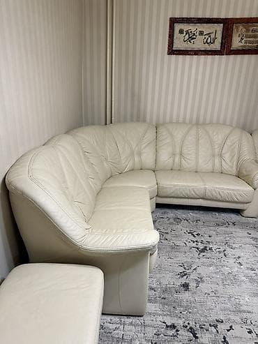 кожаный угловой диван: Комплект мягкой мебели, Б/у, Самовывоз, цвет - Бежевый — 4
