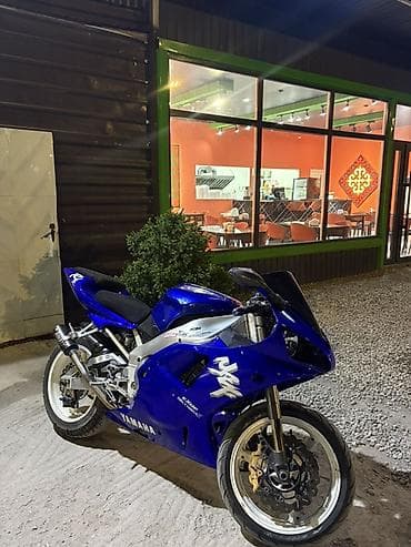 мото 250 куп: Yamaha YZF-R1, спортбайк в фирменном синем цвете. Новый пластик ! — 2