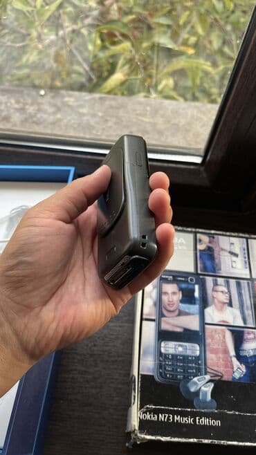 простые телефоны: Nokia N73, Б/у, < 2 ГБ, цвет - Черный, 1 SIM — 6