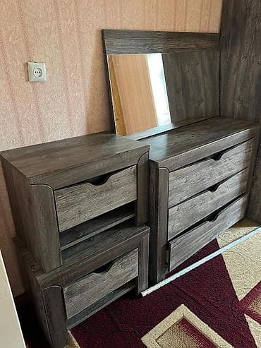 машина баалары: Спальня Гарда 4х дв Пр-во: Беларусь «Слониммебель» Описание Б/у ( — 2