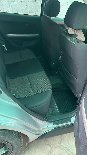 nardo grey: Toyota Ist: 2005 г., 1.5 л, Автомат, Бензин, Хэтчбэк — 5