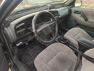 8: Volkswagen Passat Variant: 1988 г., 1.8 л, Механика, Бензин, Универсал — 6