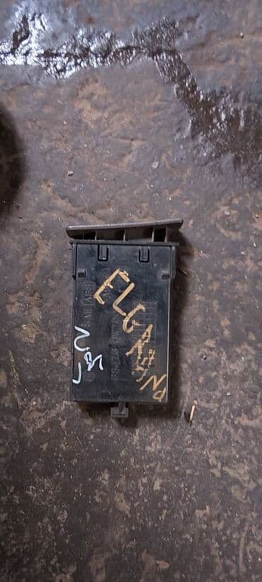 реставрация сидений автомобиля юао: Nissan Elgrand подстаканник, Ниссан Елгранд подстаканник Подстаканник — 1