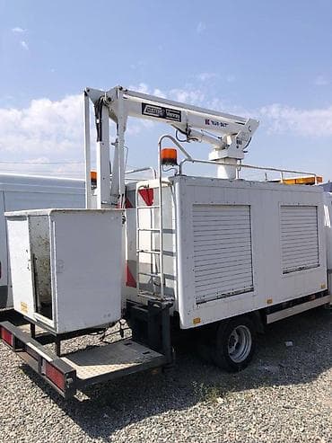 mtz 82 1: Автовышка, 1998 г., 12 м — 4