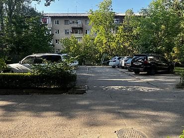 8: 2 комнаты, 66 м², 8 мкр 4 этаж, Старый ремонт — 3