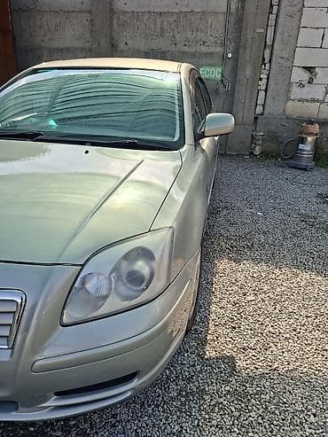 авто стенд: Toyota Avensis: 2004 г., 2 л, Автомат, Седан — 4