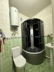 продается однокомнатная квартира аламедин 1: 1 комната, 33 м², Индивидуалка, 4 этаж, Косметический ремонт — 9