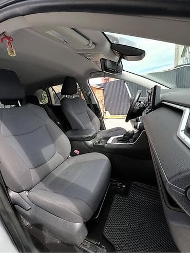 range rower: Toyota RAV4: 2019 г., Автомат — 4