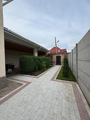 требуется семья: Срочно! Готовый дом + 4 сотки в топ-районе. Подойдёт для семьи или — 3