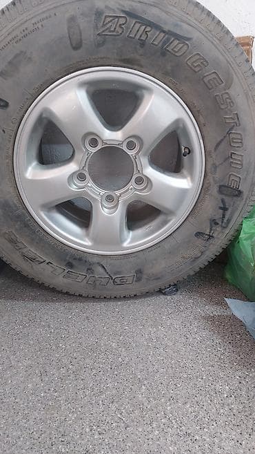 диски под авто: Колеса в сборе 275 / 70 / R 16, Всесезонная, Б/у, 1 шт, Внедорожные (АТ/МТ), Литые, отверстий - 5 — 5