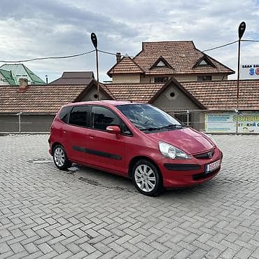 mini cuper: Honda Jazz: 2006 г., 1.4 л, Автомат, Бензин, Хэтчбэк — 2