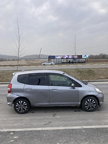 хонда фит 2 поколение: Honda Fit: 2003 г., Хэтчбэк — 10