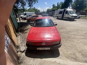 годьф 3: Volkswagen Passat: 1987 г., Механика, Бензин, Седан — 1