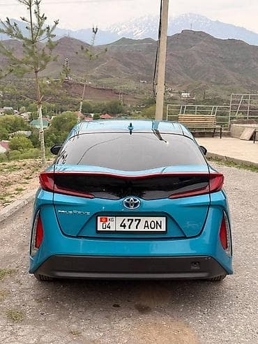 runx alex: Toyota Prius: 2017 г., 1.8 л, Вариатор, Гибрид, Хэтчбэк — 8