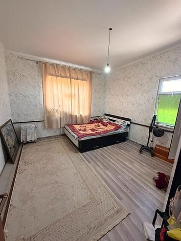 Үйлөр: 🏡 Продается просторный двухэтажный дом в районе Ак-Ордо 3! 📐 Площадь — 5