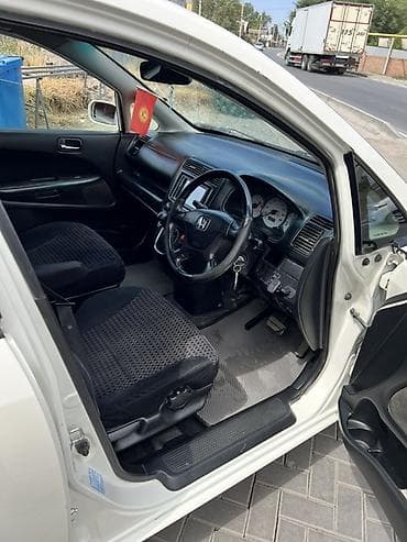 салон хонда стрим: Honda Stream: 2003 г., 1.7 л, Автомат, Бензин, Минивэн — 3